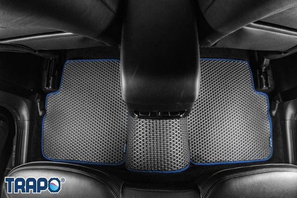 Kelabu-Biru-Baris 1 & 2