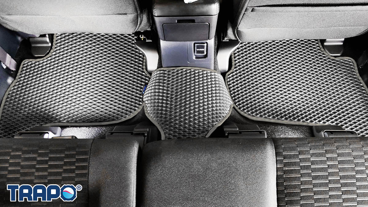 Kelabu-Kelabu-Baris 1 & 2