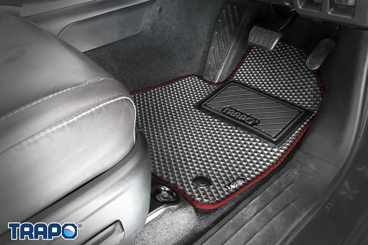 Kelabu-Merah-Pengemudi Saja