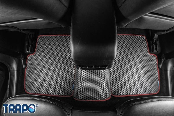 Kelabu-Merah-Baris 1 & 2