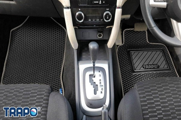 Hitam-Kelabu-Baris 1 & 2