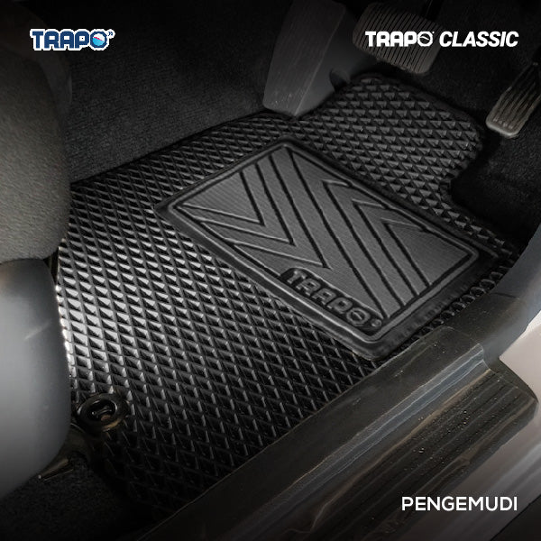 Hitam-Hitam-Pengemudi Saja